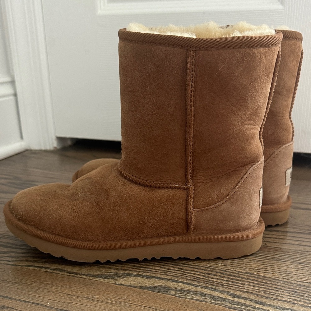 Ugg classic boots
